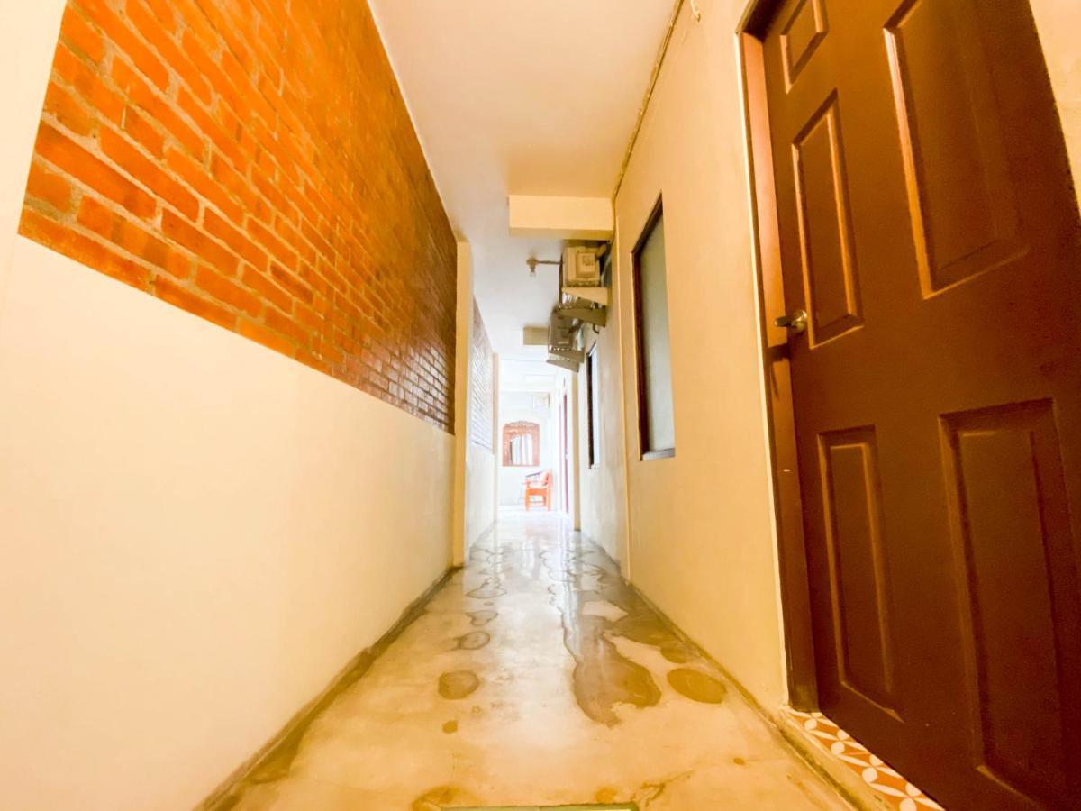 Hinggil Homestay Syariah Malioboro Yogya Mitra Reddoorz Yogyakarta Eksteriør bilde