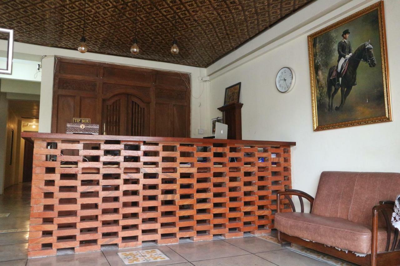 Hinggil Homestay Syariah Malioboro Yogya Mitra Reddoorz Yogyakarta Eksteriør bilde